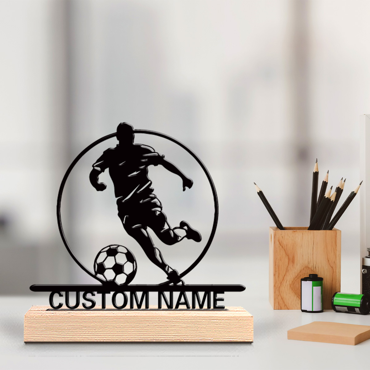 Patung Logam Pemain Sepak Bola - Home Office Desk Ideas ulasan dan harga